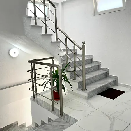 Apartment 71